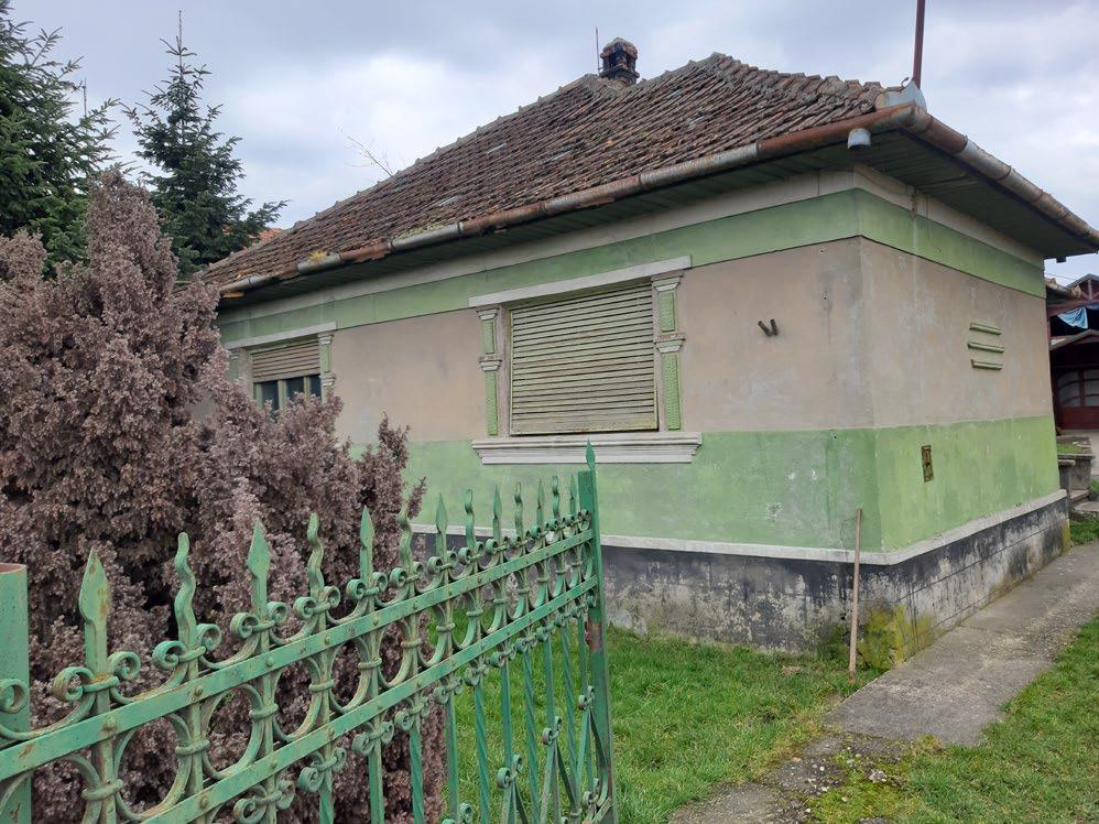 Fațada casei din Vama